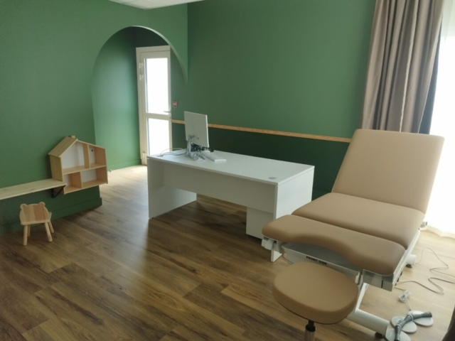 Atelier de Thomas - Création d'arche, peinture, pose d'étagères